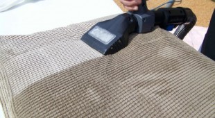 hot water extraction for upholstery cleaning